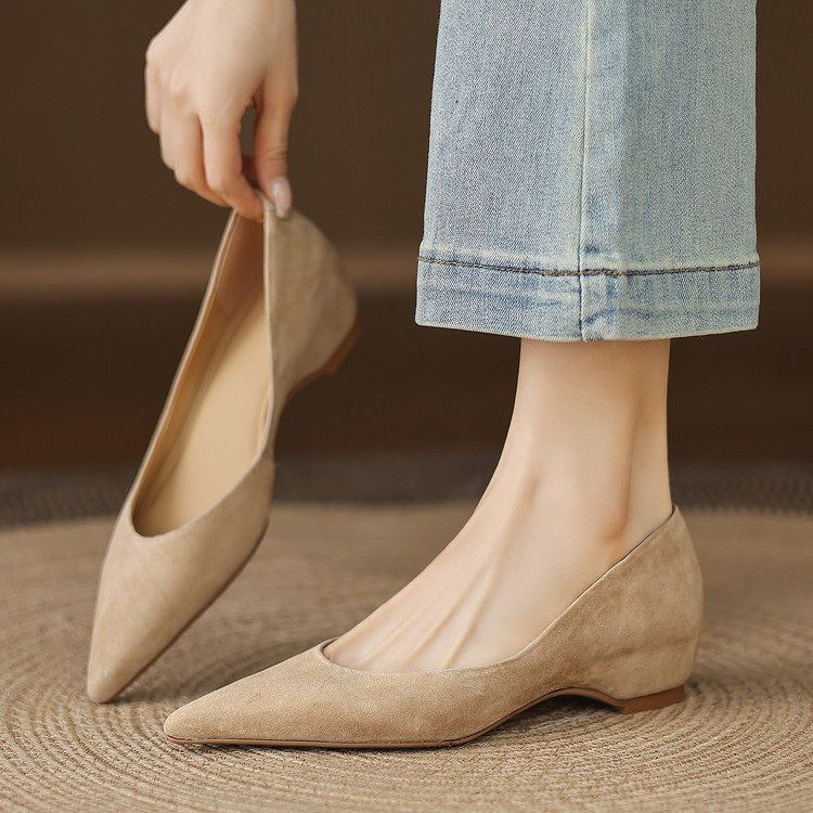 复古风内增高通勤浅口单鞋女鞋2025秋季新款优雅尖头一脚蹬小皮鞋,户外/登山/野营/旅行用品,登山鞋/徒步鞋,淘宝优惠券,粉丝福利购,淘宝优惠卷