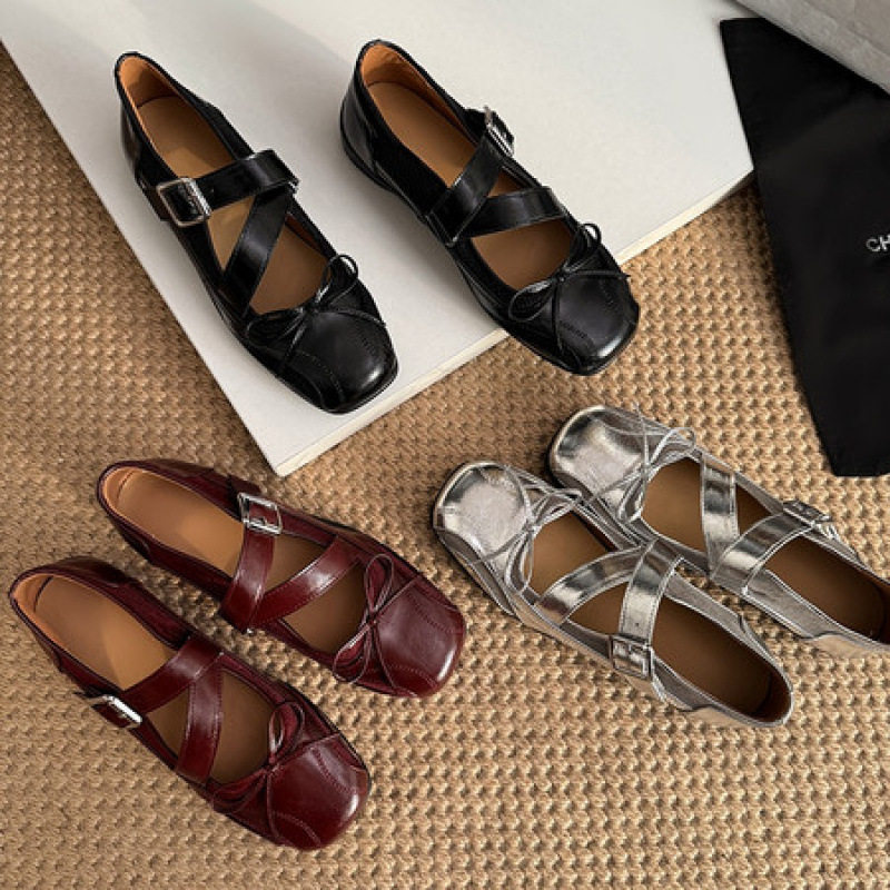 小众设计方头交叉绊带蝴蝶结设计日常百搭休闲鞋高级感气质女单鞋,户外/登山/野营/旅行用品,登山鞋/徒步鞋,淘宝优惠券,粉丝福利购,淘宝优惠卷