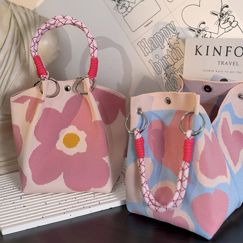 2025日韩针织手拎包便携上班外出杂物大容量手提袋环扣托特小方包