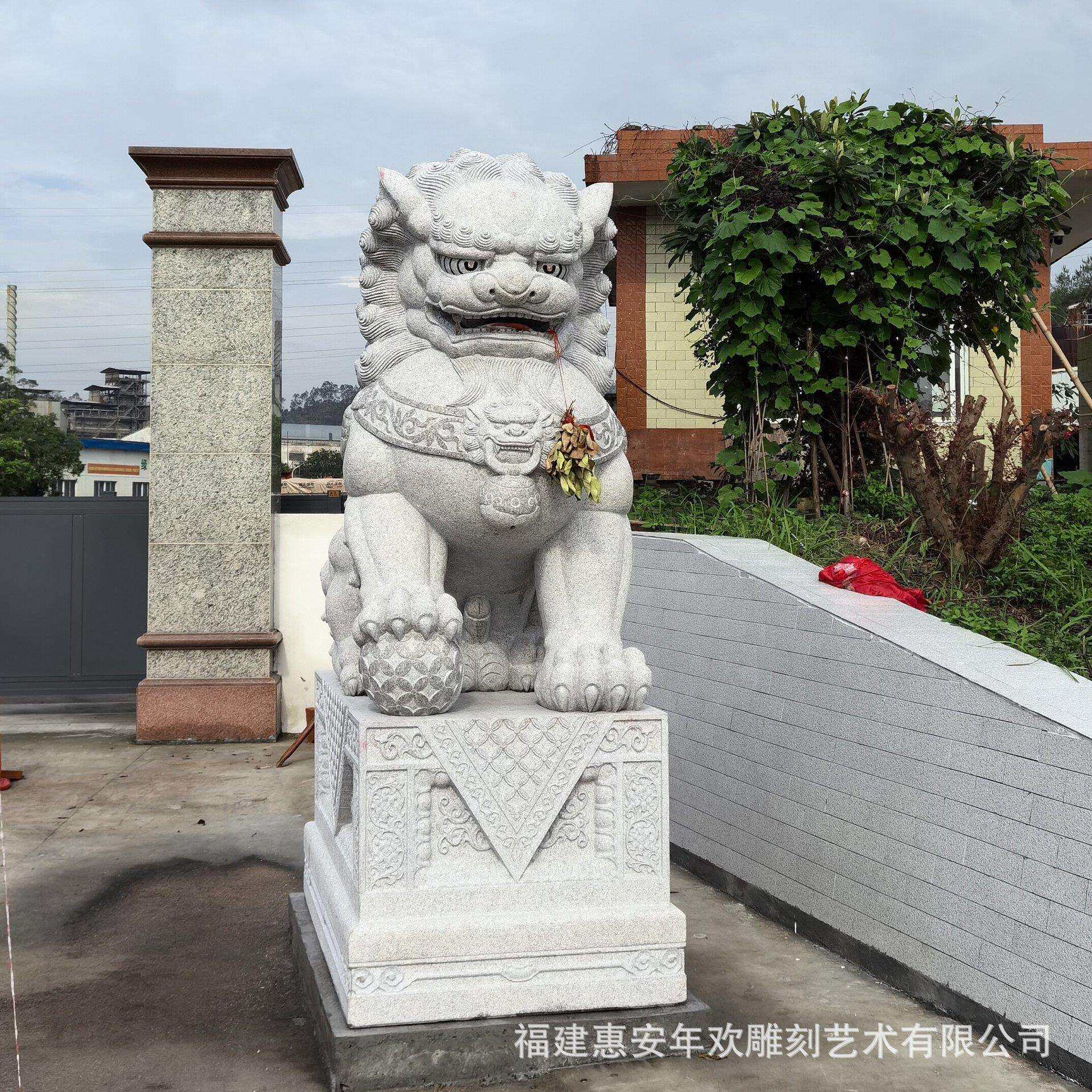 惠安崇武厂家现货供应石头雕刻狮子 庭院门口石狮子摆件一对