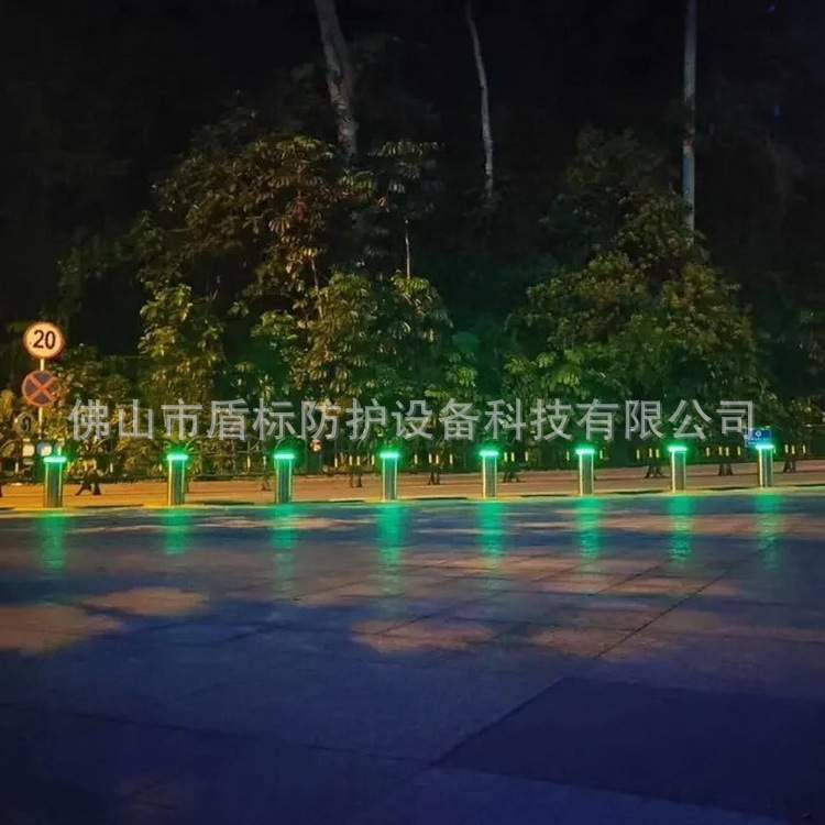 园林道路阻隔全自动液压桩 夜光伸缩警示柱 智能拦车升降路障地桩