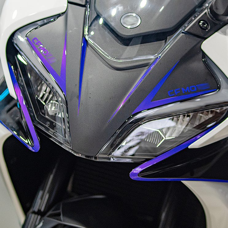 适用23款春风250SR车头贴花贴纸摩托车改装个性拉花版画版花配件