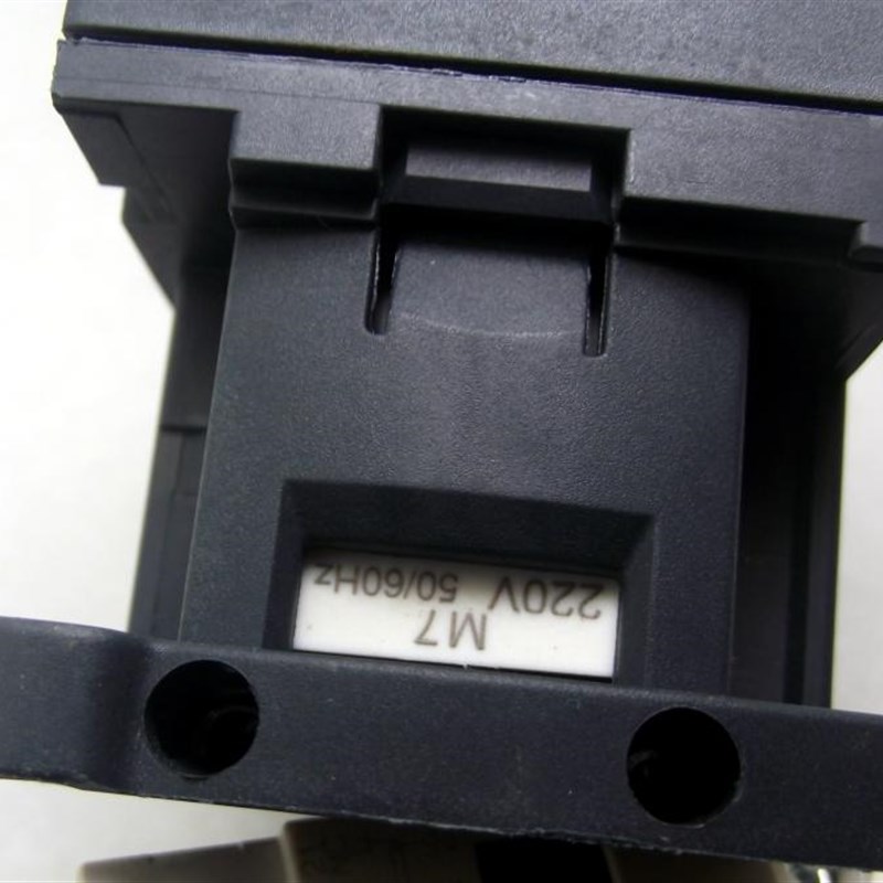 LRD07Cf原装施耐德热过载继电器三相热保护器配LC1D09接触器