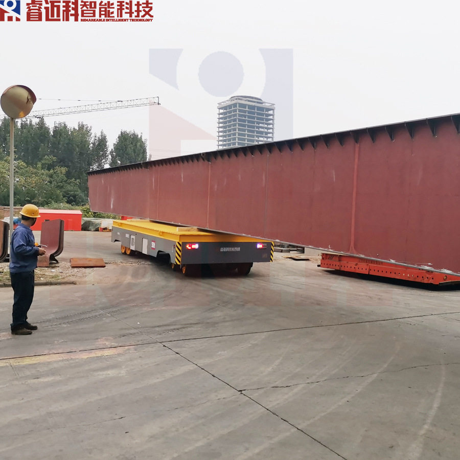 水箱输送无轨胶轮载重50吨平板车