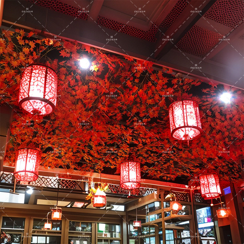 仿真枫叶吊顶天花板顶部藤条装饰红枫叶中式造景屋顶藤条棚顶装饰
