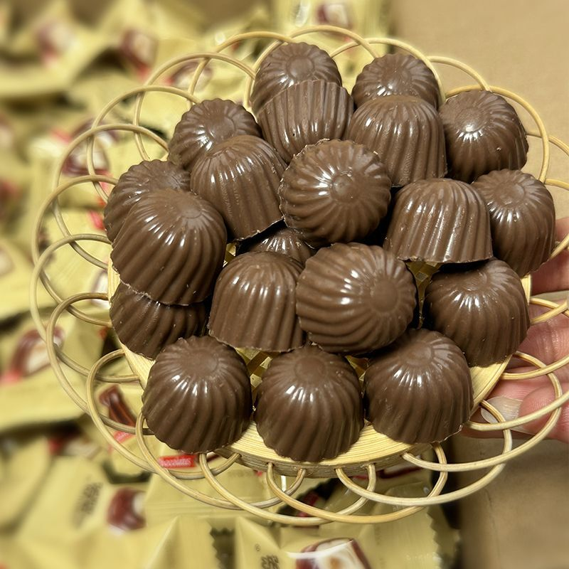 果仁流心巧克力代可可脂怀旧休闲零食夹心巧克力爆浆流心散装整箱