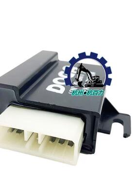 斗山挖掘机雨刮继电器适用DX55/DX60/75/80 300611-00271/24V