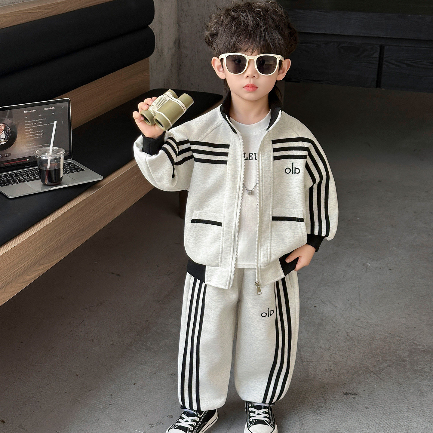 儿童套装2026春男童韩版帅气卫衣外套宝宝小童休闲卫裤运动两件套
