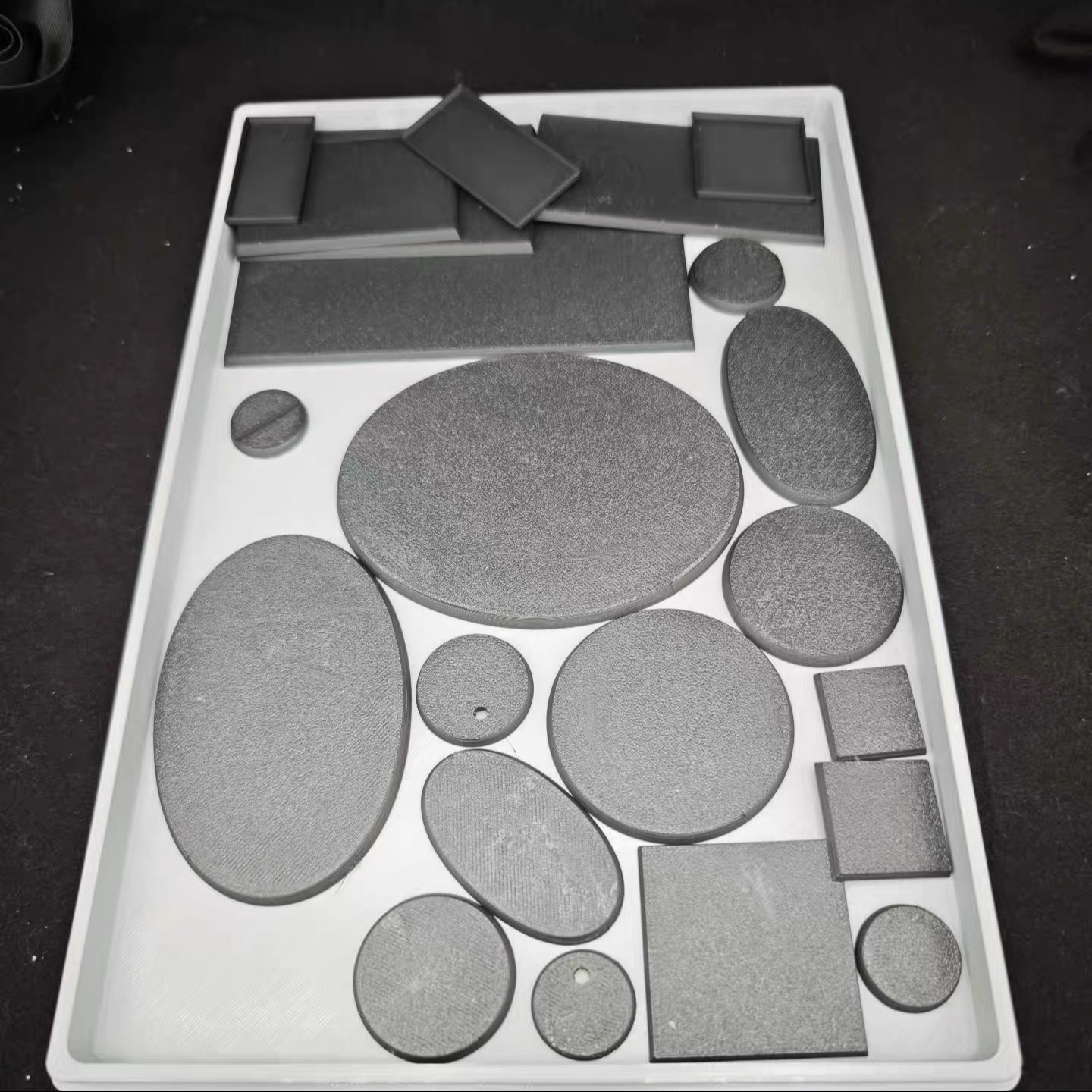 战锤gw同款标准尺寸黑色圆形底盘地台base