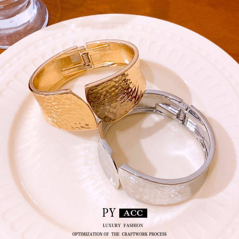 手饰流行椭圆形简约设计感时尚