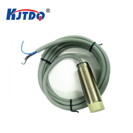 ZLJ-A18-8GKA 电感式接近开关交流2线常开ZLJ-A18-8GKB 常闭