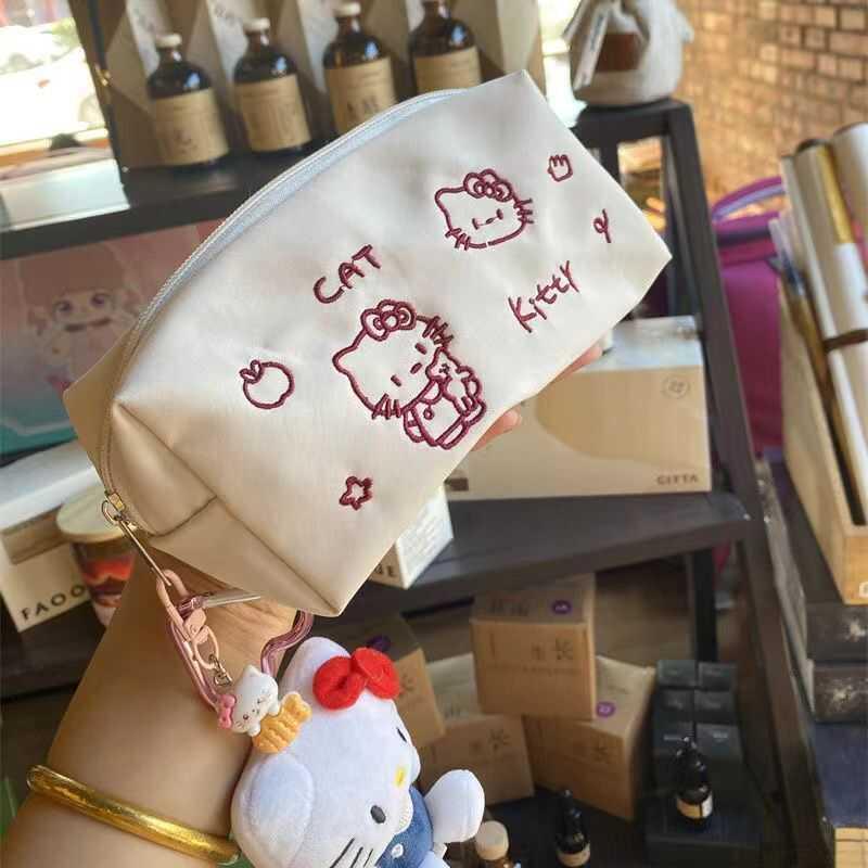 ins卡通kt笔袋可爱少女文具文具盒大容量学生高颜值刺绣收纳袋