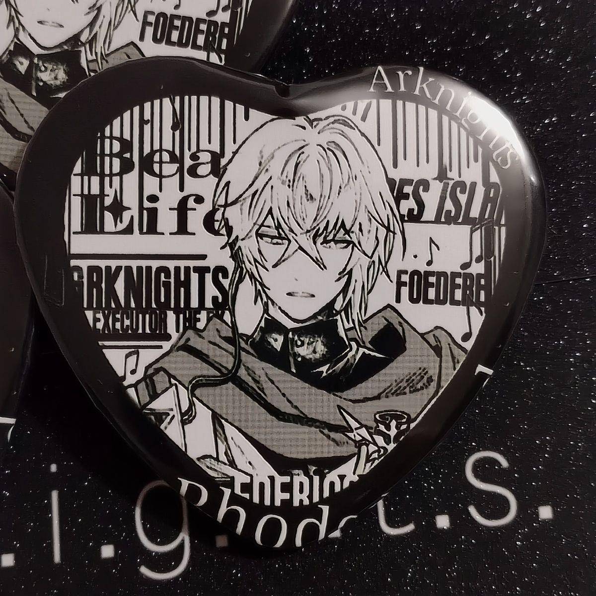 明日方舟斯卡蒂幽灵鲨送葬人塑心吧唧周边徽章谷子黑白徽章双闪