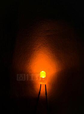 F4MM白发红超高亮LED红灯有边灯珠发光二极管透明直插指示灯