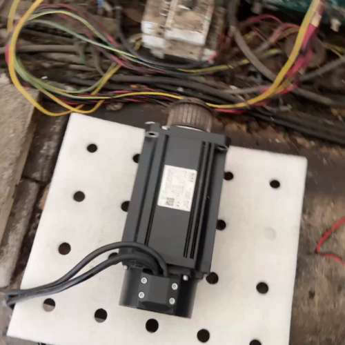 议价730W伺服电机!90ST-M03520