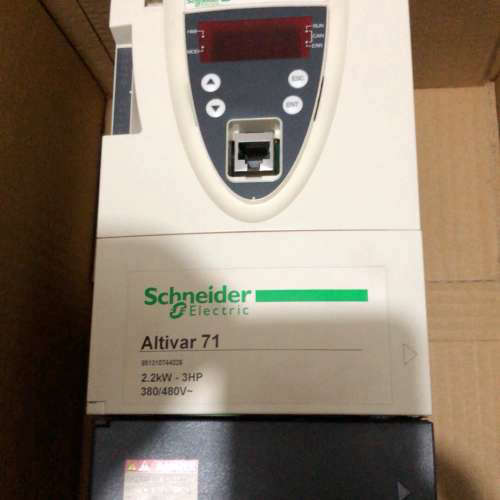 议价ATV71HU22N4Z   工程余货  99成新