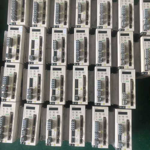 议价驱动器 LXM23CU10M3X 1KW 质量保证