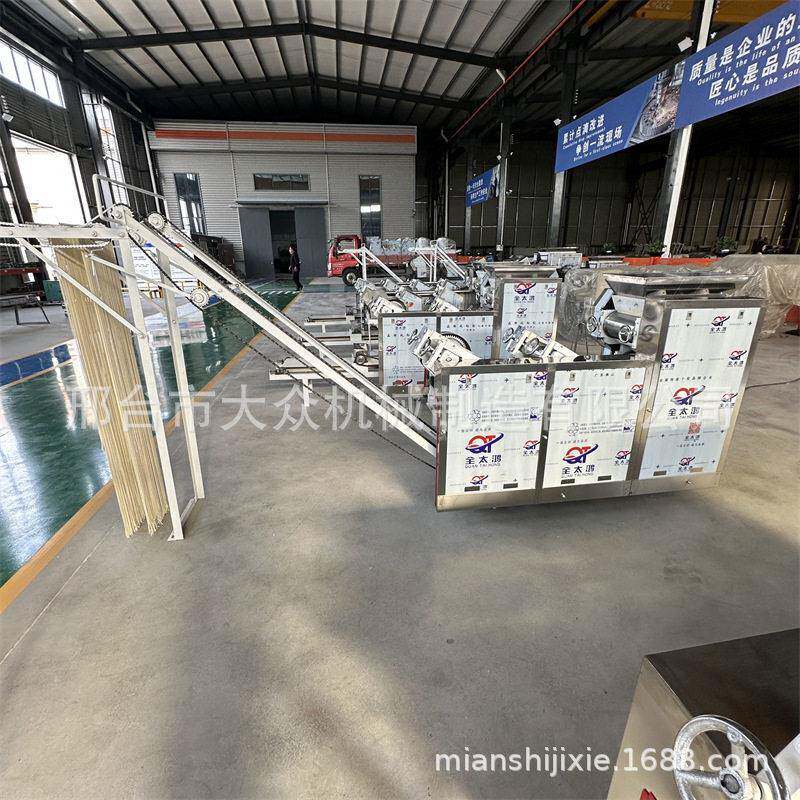 多功能重庆小面水面鲜湿面条机商用全自动方便面一次成型压面机