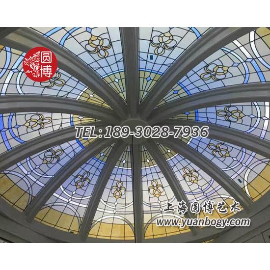 彩色镶嵌玻璃彩绘穹顶室外双曲彩色玻璃采光顶圆博艺术玻璃