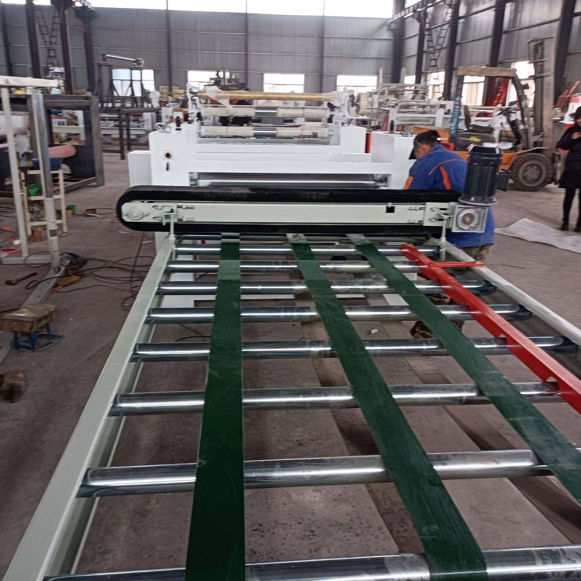 墙板冷贴机密度板PVC膜木纹纸全自动贴纸机 雪弗板宣纸双面贴纸机,五金/工具,机床,淘宝优惠券,粉丝福利购,淘宝优惠卷