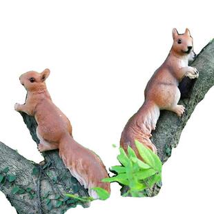 户外花园摆件彷真动物雕塑园林庭院爬树上挂件草坪装饰小松鼠摆件