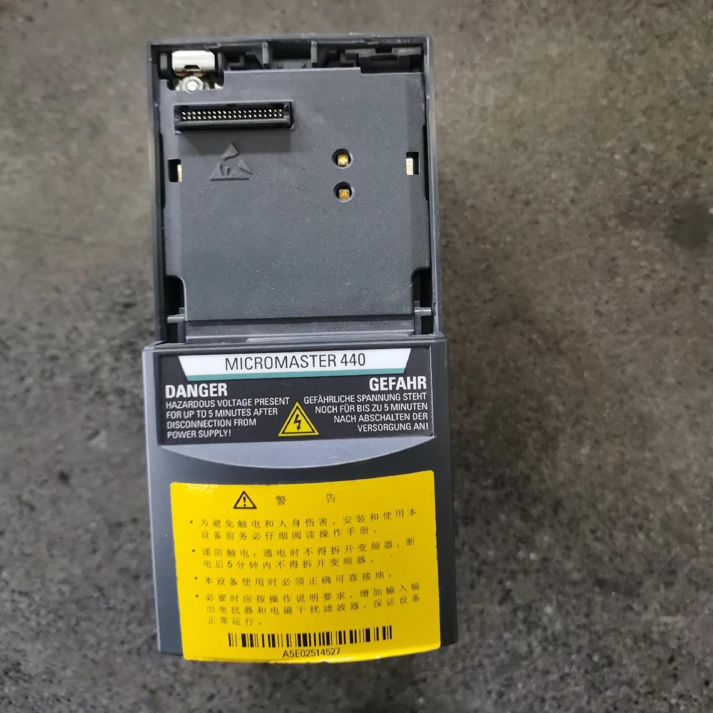 变频器6SE6440-2UD13-7AA1037k（基数电子）