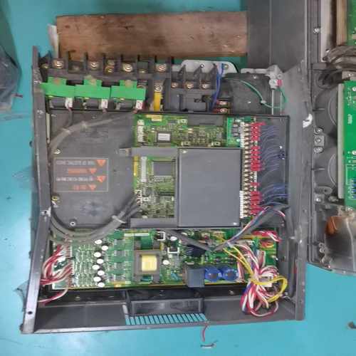 【星慕电子】富士变频器H7-22-4GA1  缺上盖，外观差 功能