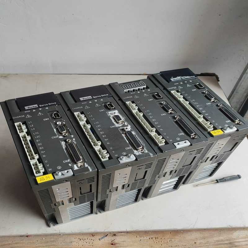 FL20-S102T2M2F11D7B1750W两台【侨报商行】