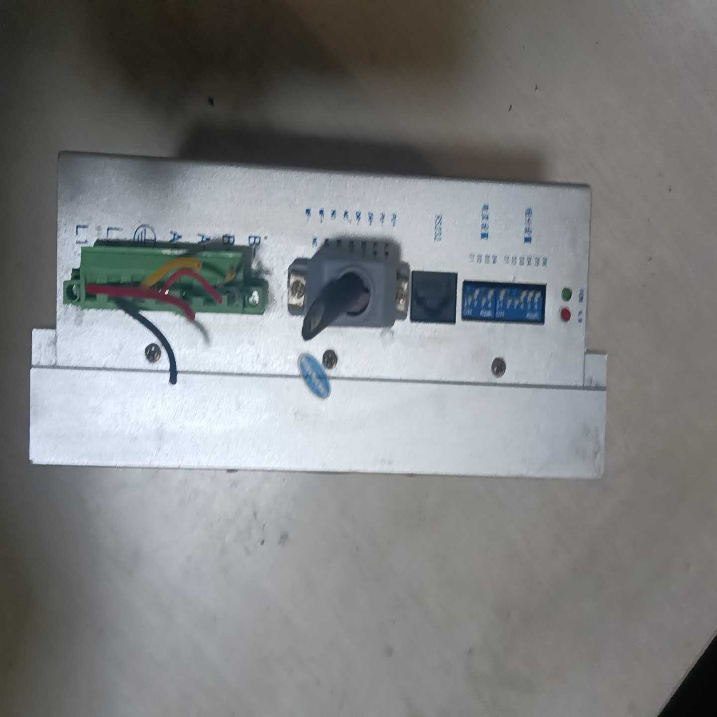 询价研控驱动器ST2822MA，实物图。