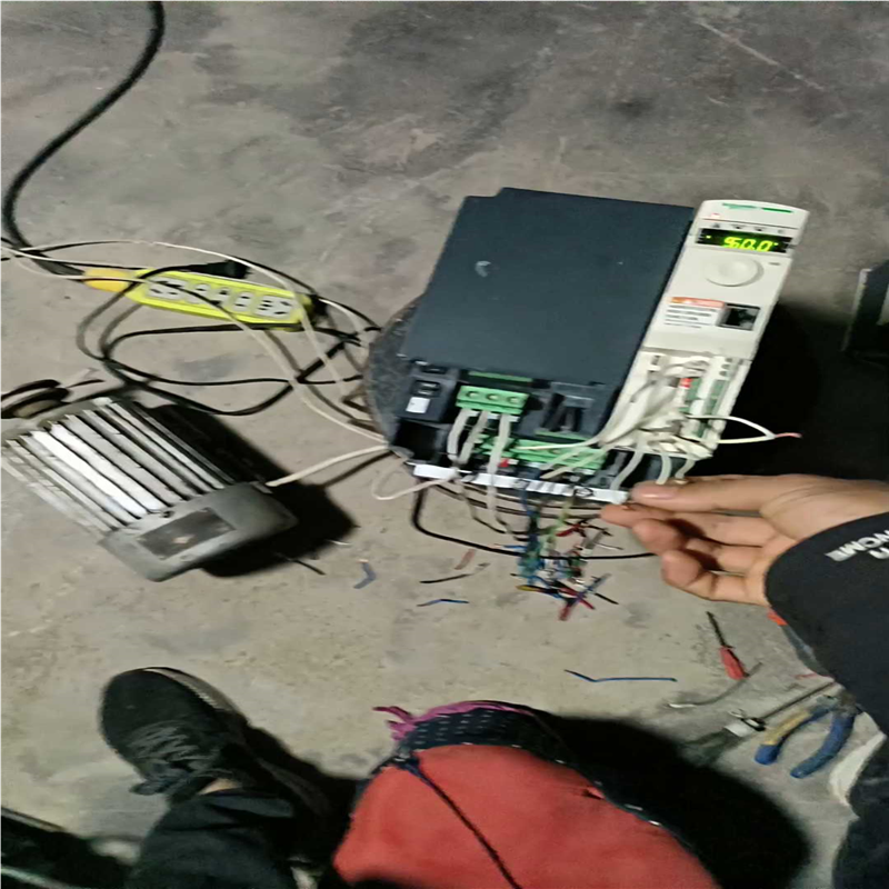 (询价)变频器ATV32HU55N4 5.5KW，价格