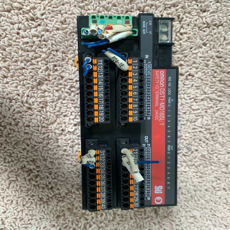 控制器安全I/O端子DST1-MD16S~议价