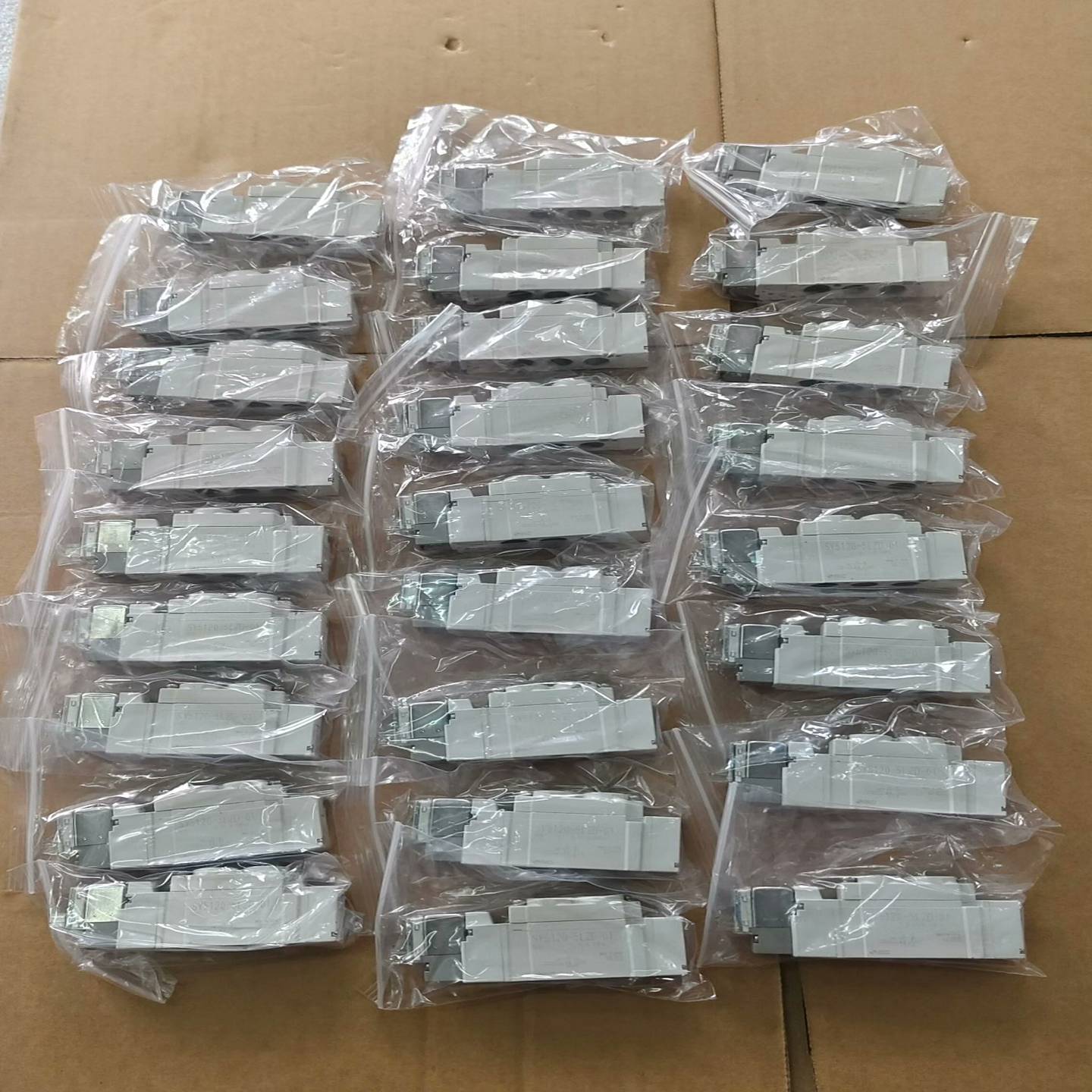 9新电磁阀SY5120-5LZD-01~询价