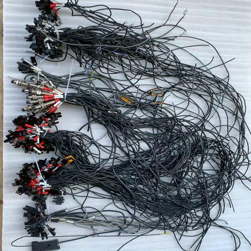 欧姆龙，台湾嘉准FC,光电开关，接近开关，传感器（崽载电子）