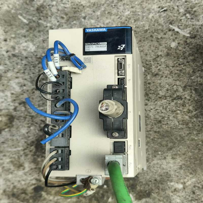 安川伺服SGD7S-7R6A00A202功能正常600块~询价