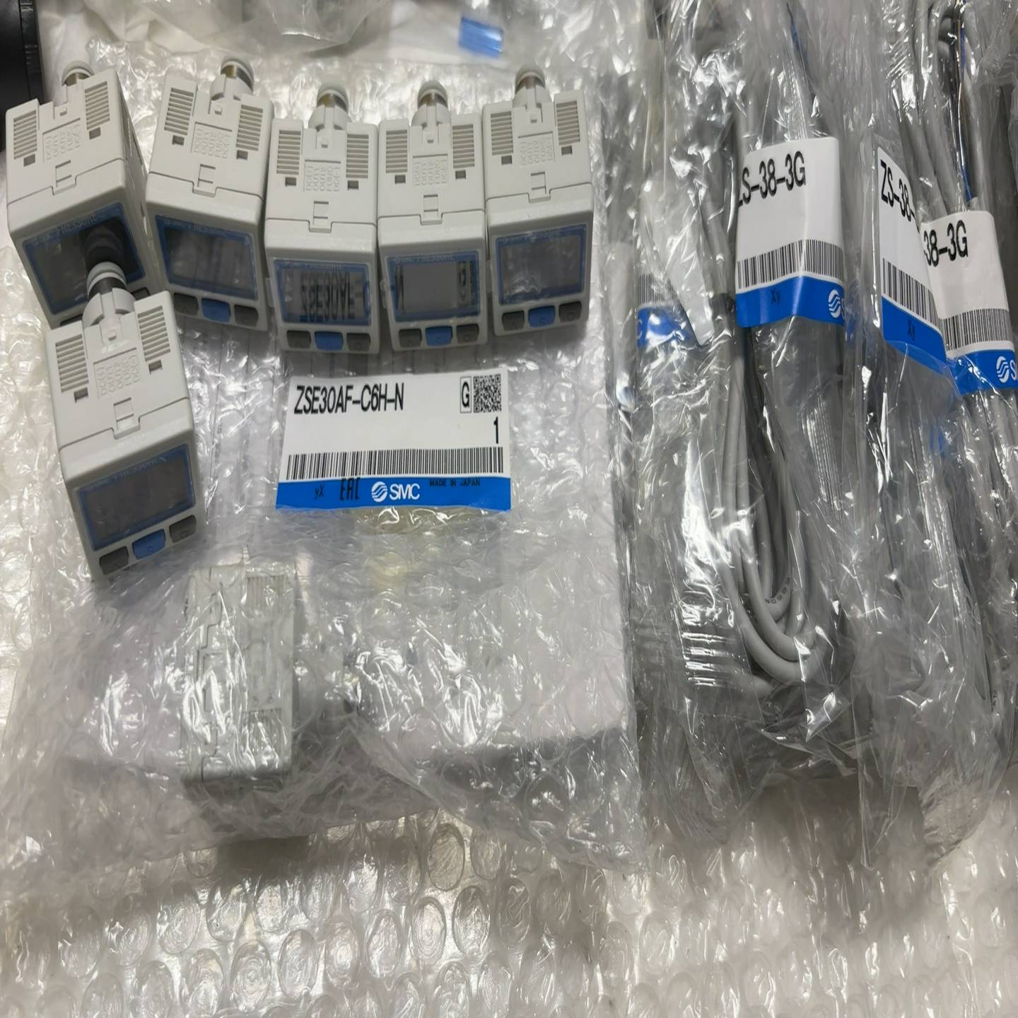 询价SMC ZSE30AF-C6H-N,ZS-38-3G，全新原议价