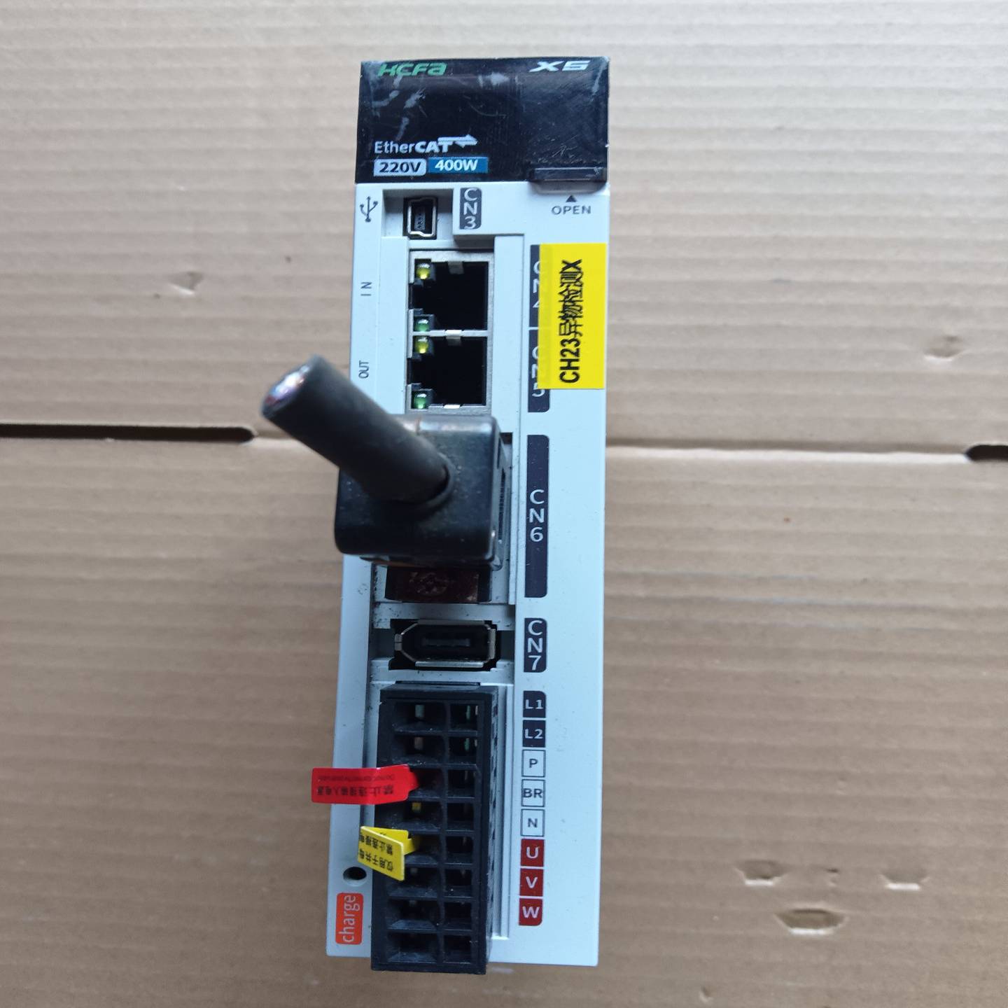 SV-X5FB040A-A0-00，禾川驱动器400W，成色~询价