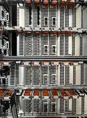 EMC PowerMax 2000 存储整机 控制器110-（耶耶电子）