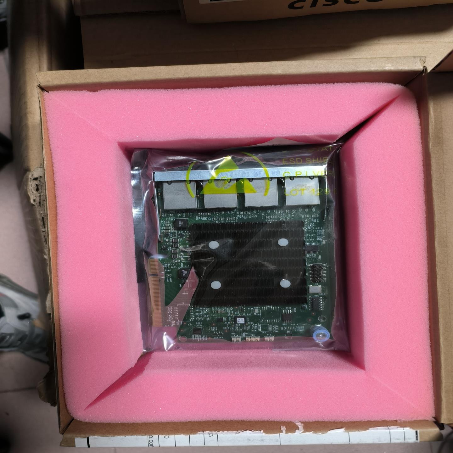 思科UCSC-MLOM-IRJ45四口千兆以太网接口卡模块--议价商品