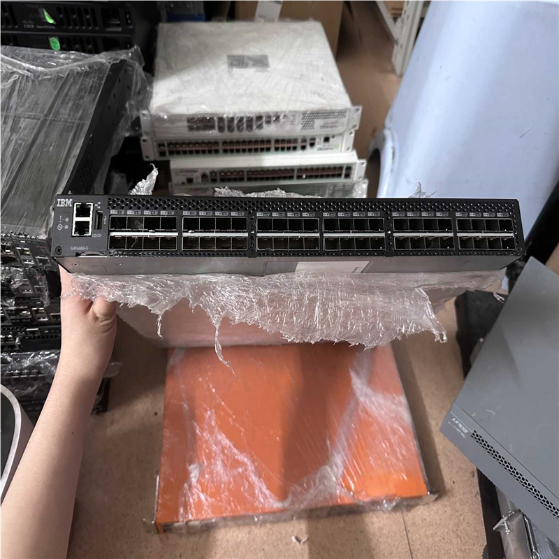 询价~IBM SAN48B-5 TYPE 2498-F48光纤通道