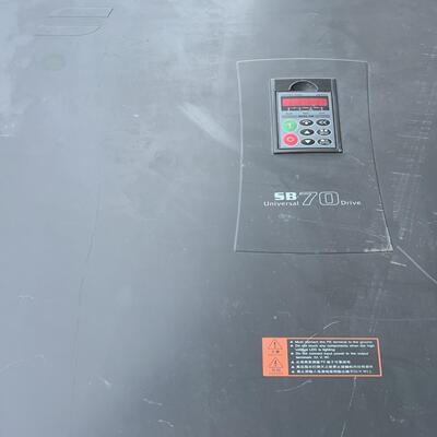 森兰变频器SB70G160M 一台160kW，成色一般，（佳毅工控）