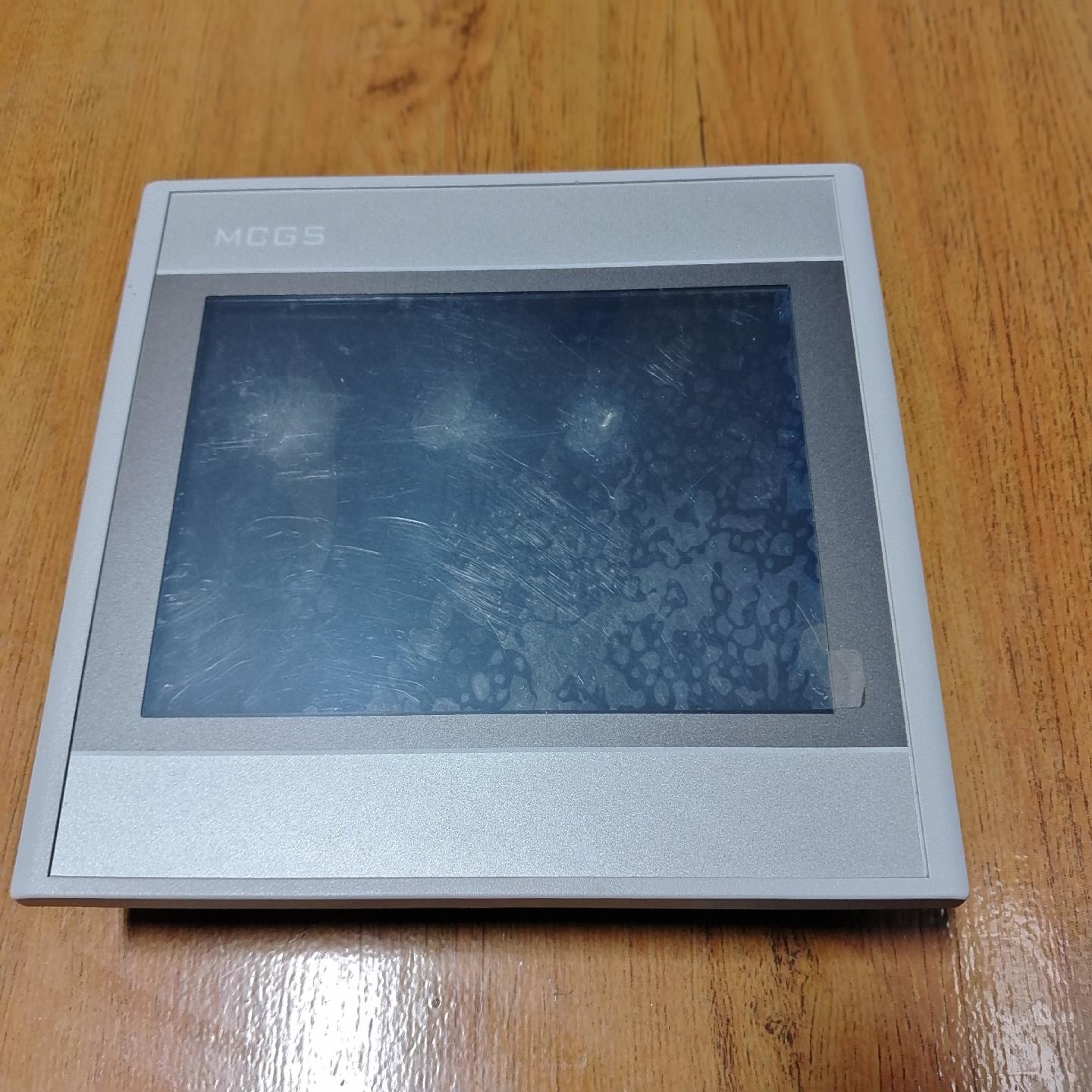 昆仑通态触摸屏TPC7021Ew，功能正常，成色为实图(亚飞商行）