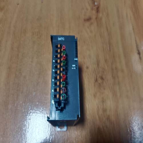 台达模块AS04TC-A，功能正常，成色为实图（佳毅工控）