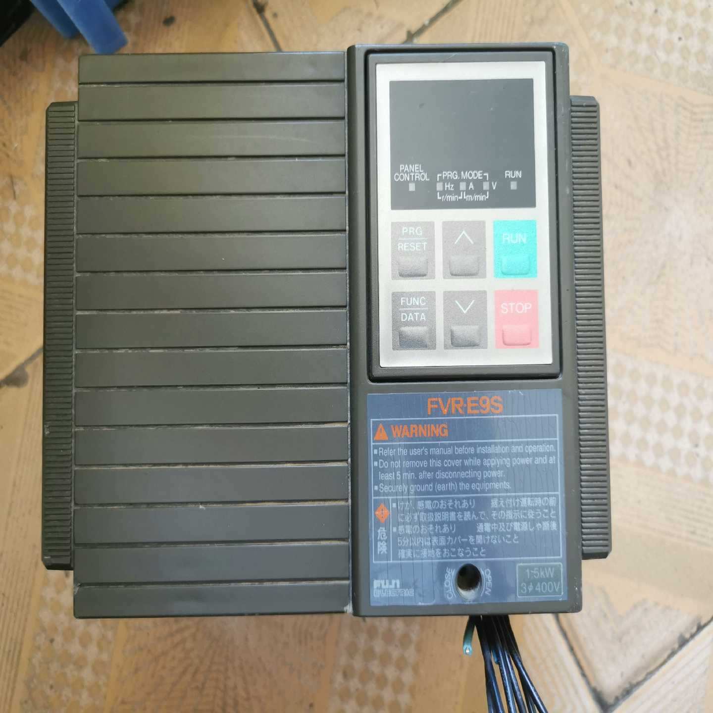 富士FVR1.5E9S—4JE,1.5KW,成色如图,需要的【鑫鑫商铺】