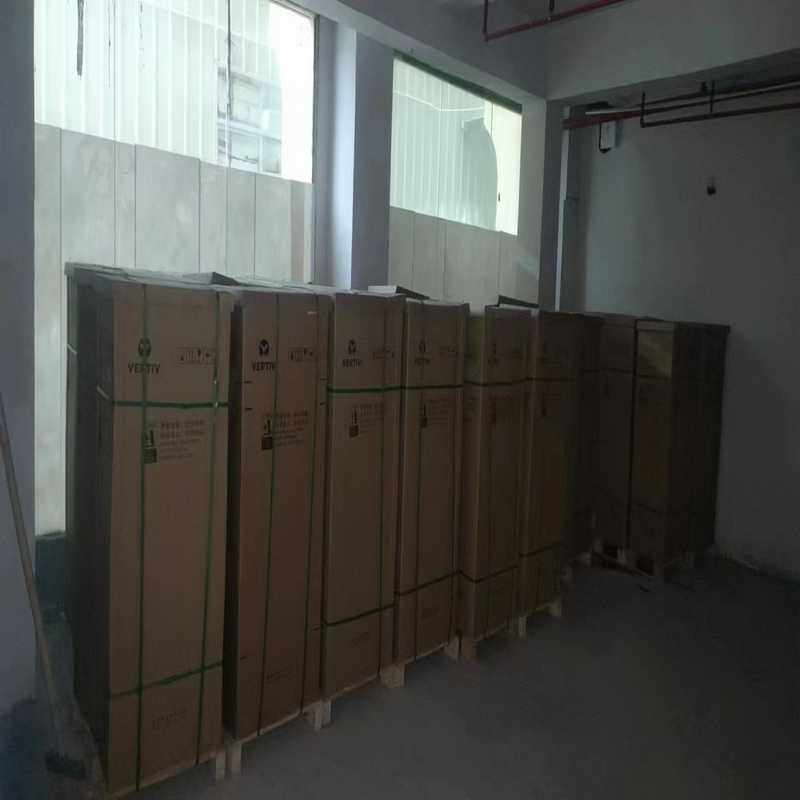 (询价)维谛netsure731cc2-X2原包装电源柜满配60