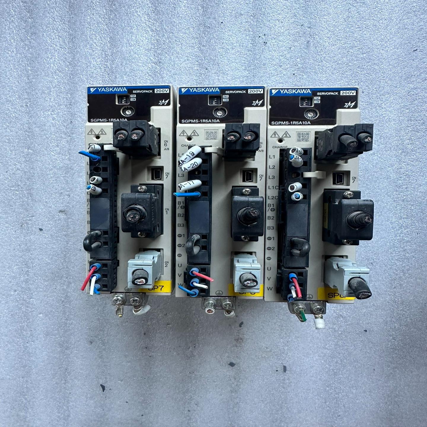 议~安川SGPMS-1R5A10A