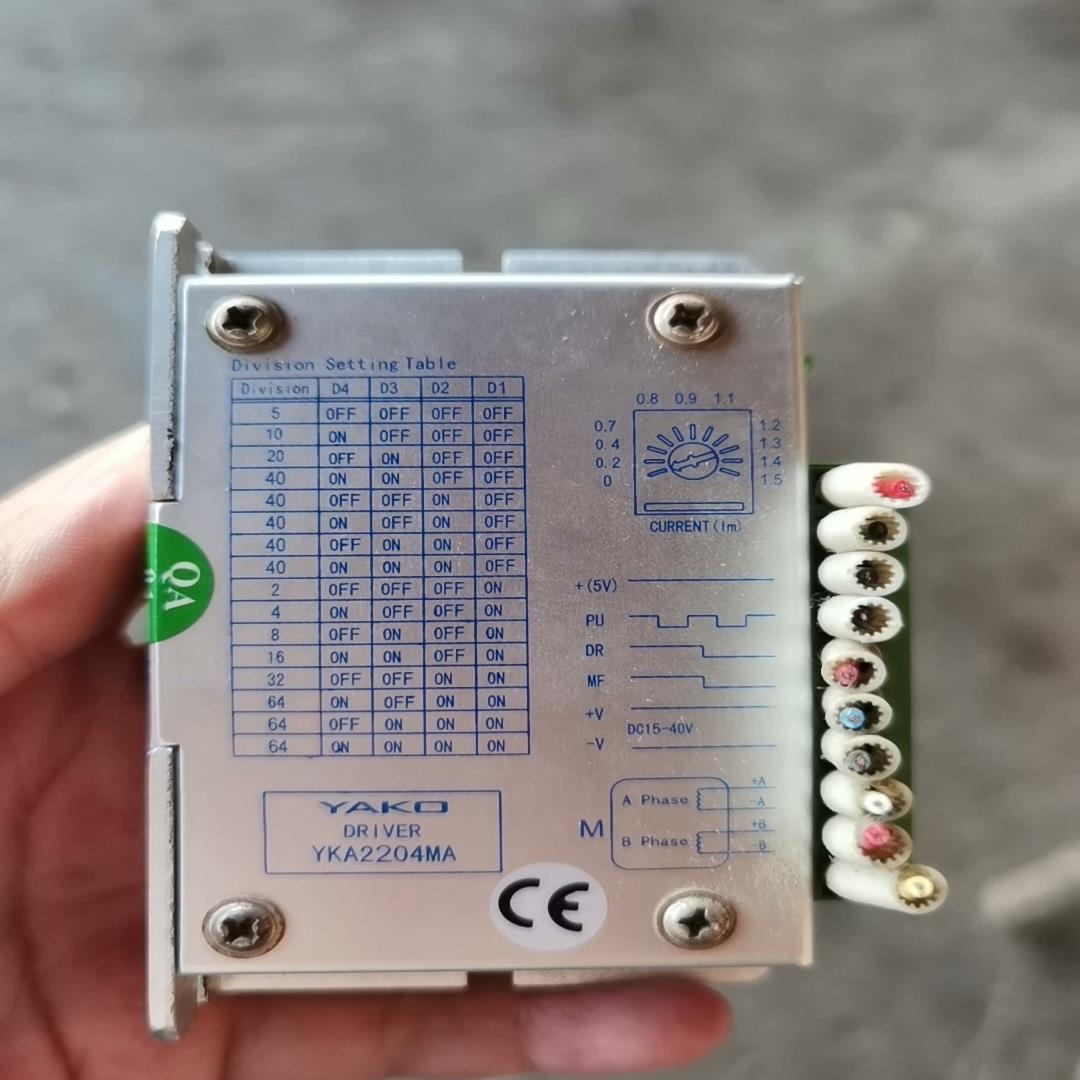 YAKO研控驱动器YKA2204MA成色如图只有一个便宜询价