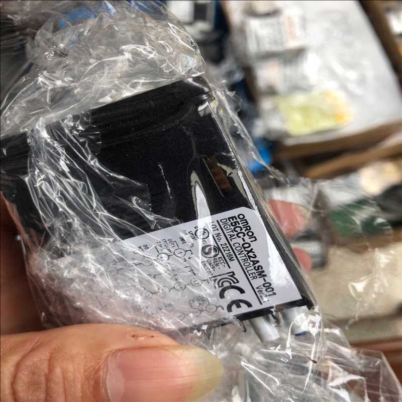 欧姆龙温控表，E5CC-QX2DSM-801,台，（崽载电子）