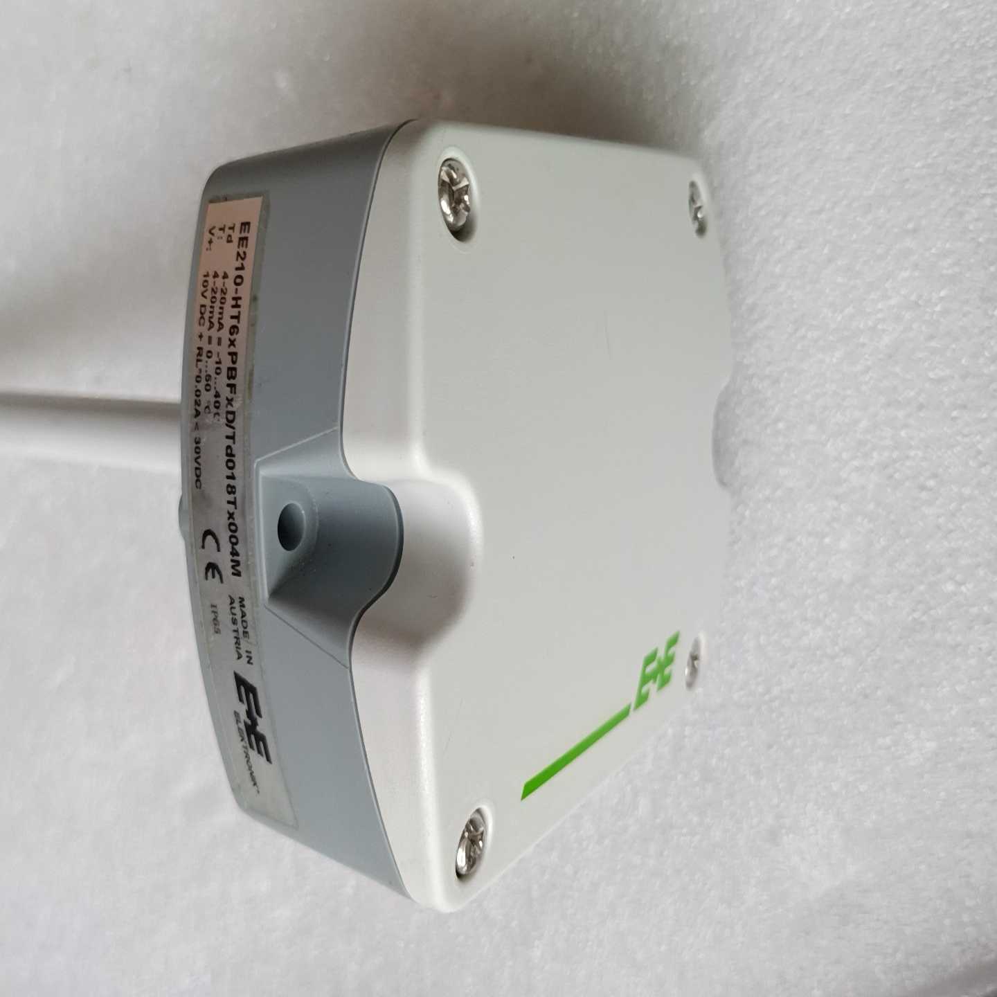 E+E益加义EE210风管式壁挂温湿度传感变送器  （咳咳电子）