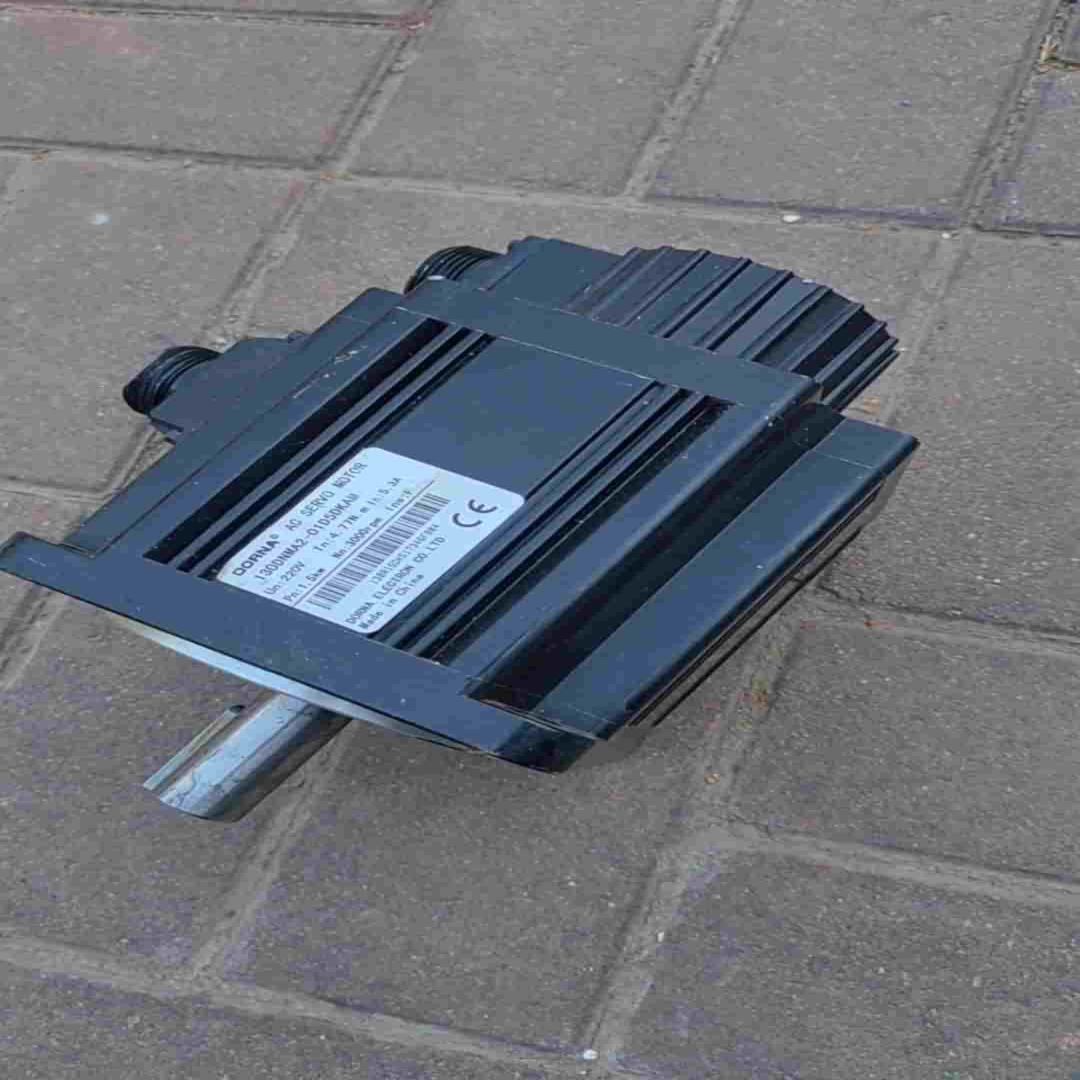 议价东凌伺服电机130DNMA2-01D5DKAM。需要直接拍即