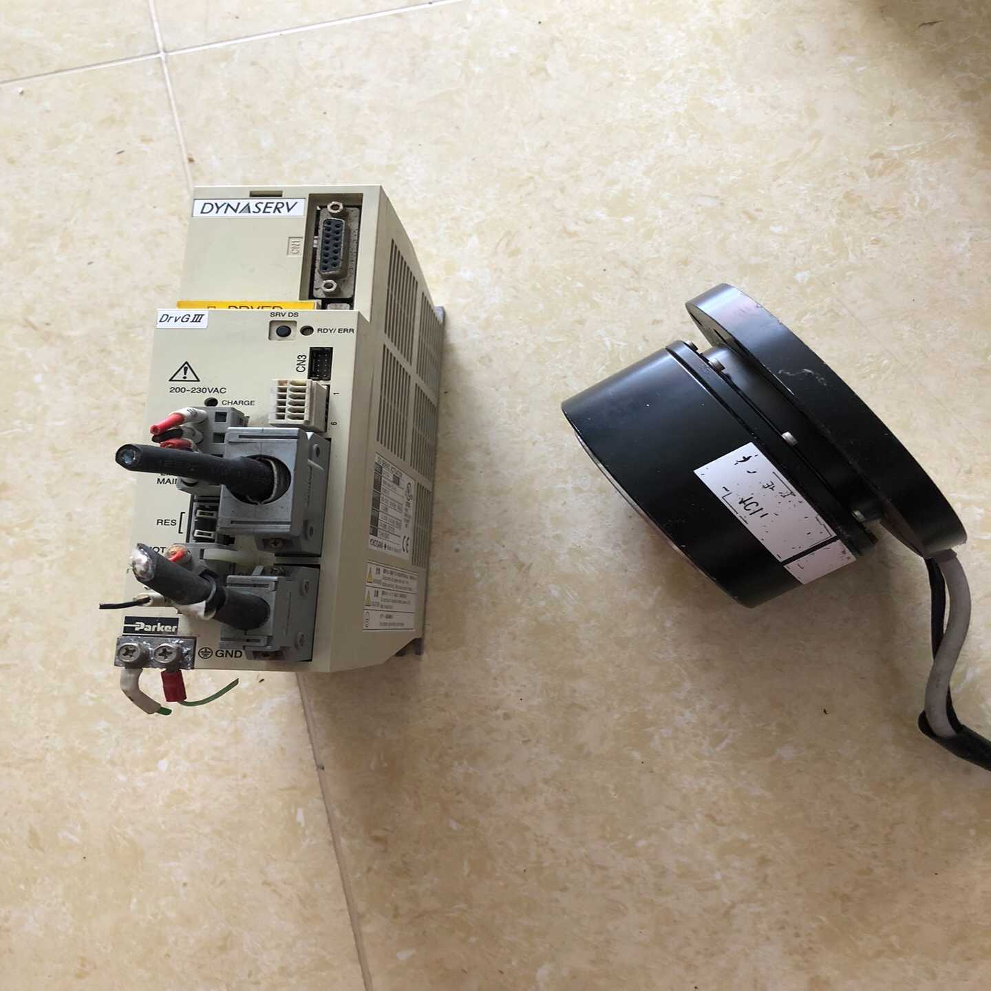 横河DD一套  驱动器，电机UD1CG3-004N-6AA-[浩蓉商户]